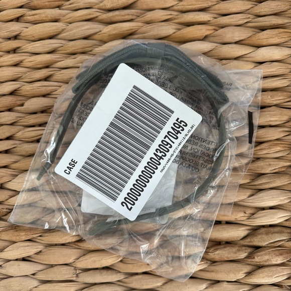 Anthropologie Violet & Brooks Faux Leather Olive Green Bow Headband - Picture 5 of 5